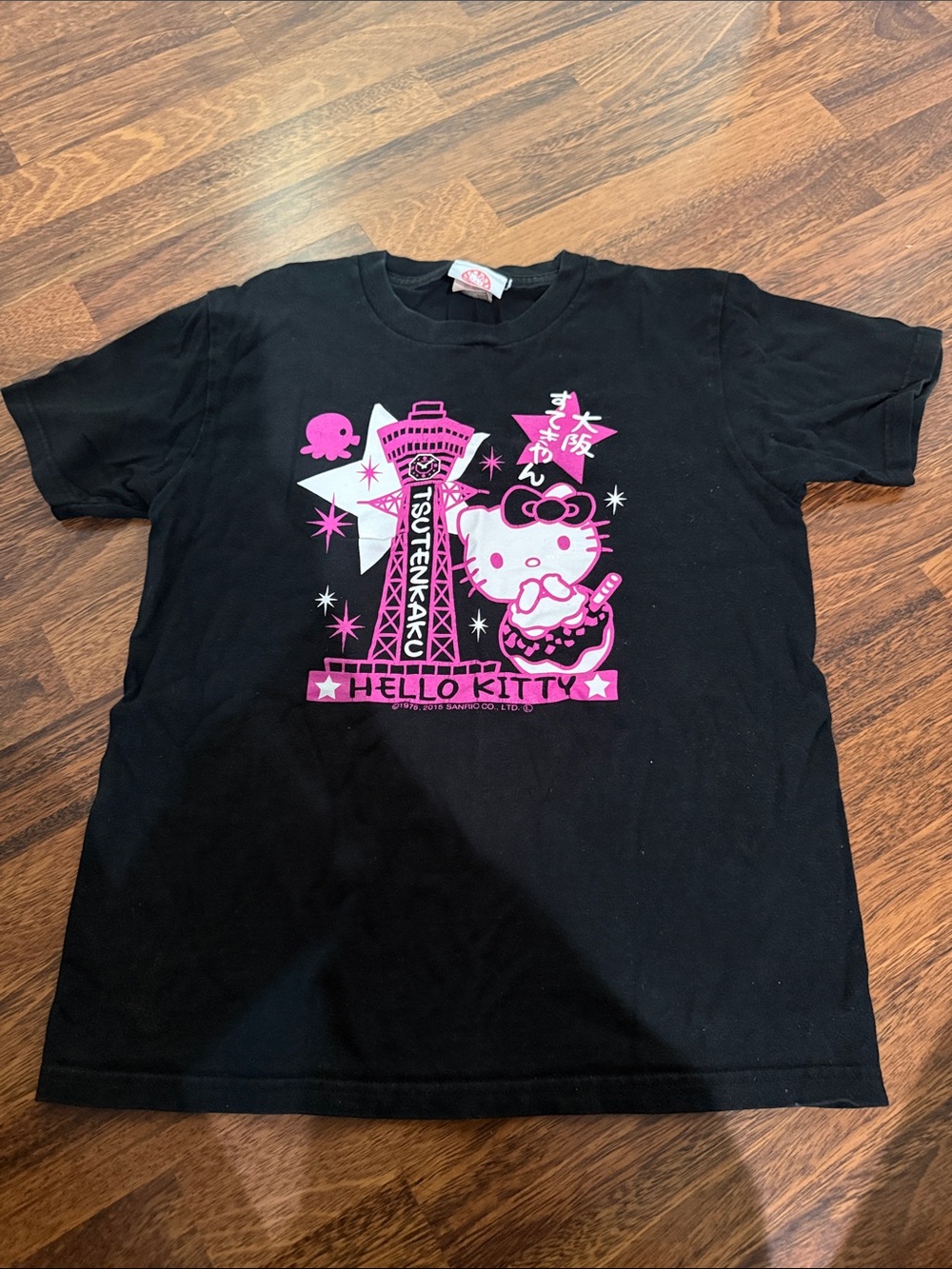 Hello Kitty Black T-Shirt with Bright Pink Graphic